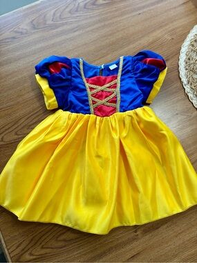 Snow White costume for infants